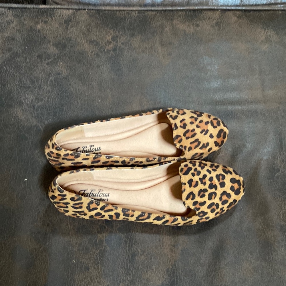 Leopard loafer size 7